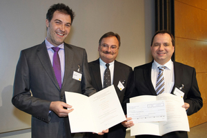  Awarding the 2012 Traffic Safety Prize (from l. to r.): Dr.-Ing. Dirk Boenke, section head Martin Friewald in charge of “land transport” in the Federal Ministry of Transport (BMVBS), Dr. Sebastian Poschadel 