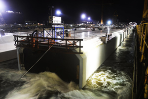  Das Trockendock in Sparrow’s Point wird nach Fertigstellung der Tunnelsegmente geflutet 