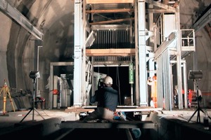  2 Mechanical plumb at the Sedrun shaft bottom 