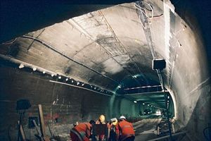  Ortbetongewölbe im Belchentunnel, Schweiz 