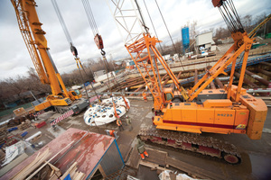  Arrival of a Robbins EPB cutterhead at one of several small jobsites in the densely urban city of Moscow 