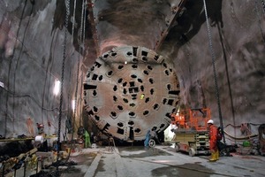  Dismantling the Faido tunnel boring machine 