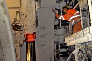  Nachdichtung von Fugen in Tübbingröhren/Resealing of Segment Bore Joints 