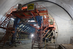  A polypropylene fibre concrete of quality CEM II/A-S 42.5 R from the Dyckerhoff factory at Deuna is being used for the inner shell with enhanced fire resistance for the Hirschhagen Tunnel 